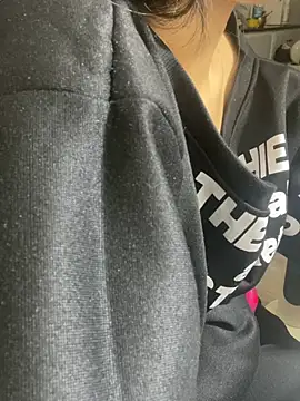 mina048 - Mina048's free webcam