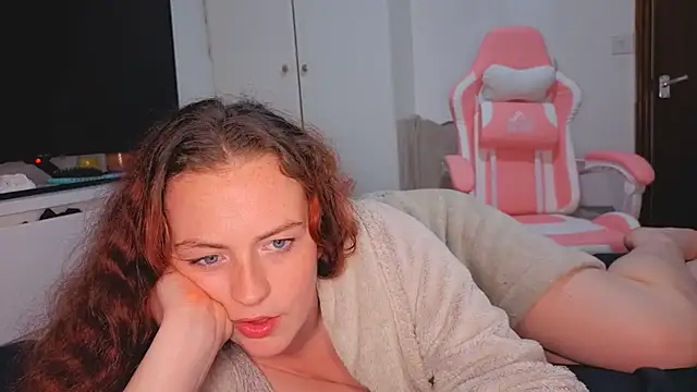ENGLISHEMILY_69 webcam