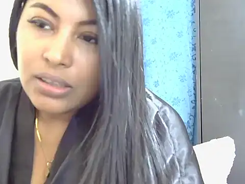 Sweet_canelaa73 webcam