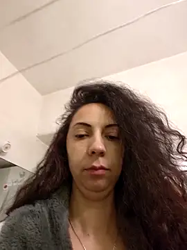 naughty69curls webcam