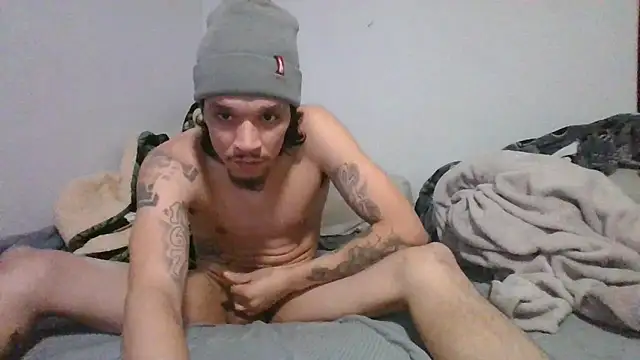 BlueCollarCouple webcam