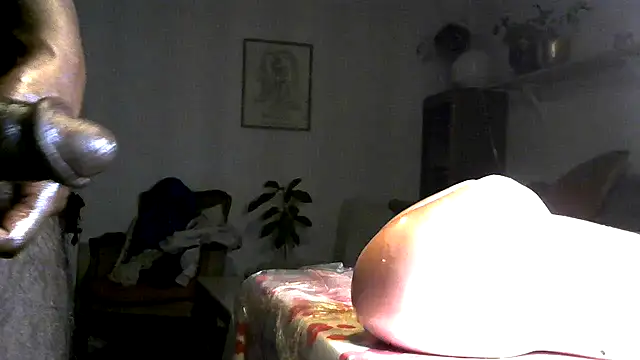 frenchblackc31 webcam