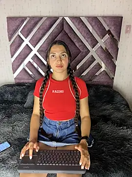 ArianaDominguez_Pink webcam