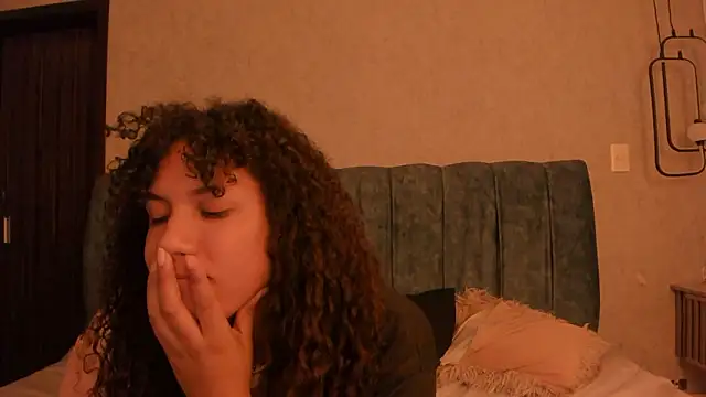 Aleera_Walton webcam