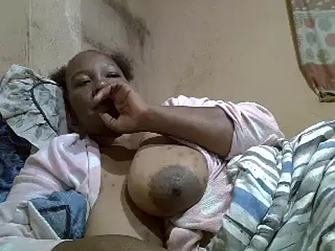 chubbydoll122 - Chubbydoll122's free webcam - UK Sex Cams