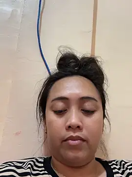 Pinay_Chubby20 webcam