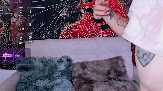 annika_taylor webcam