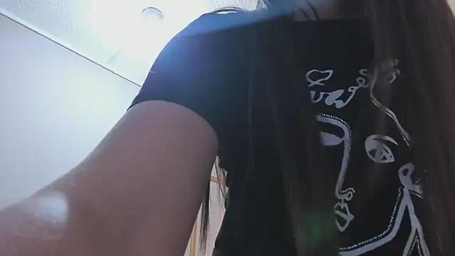 NahimiThompson webcam