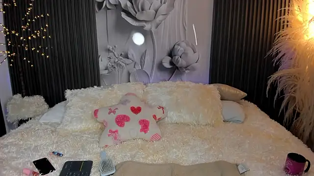 ShaniaDaniels webcam