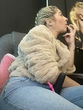 viktoria_davis_ webcam