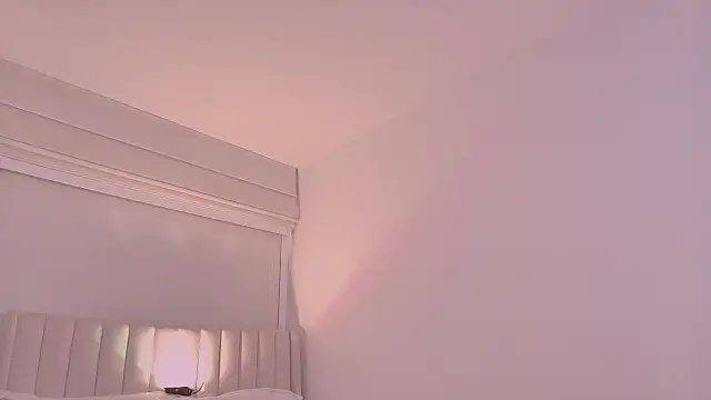 arianareynoldss - ArianaReynoldss's free webcam