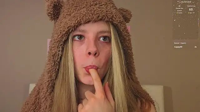 TiffinyMergist webcam