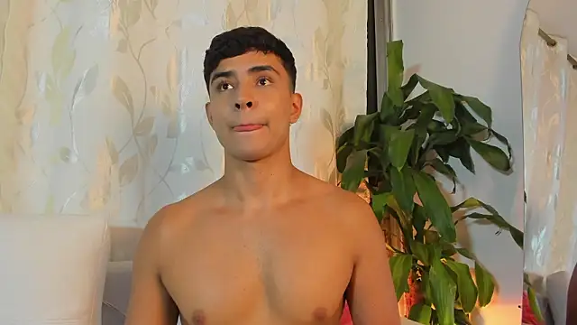 Thiago_Connor21 webcam