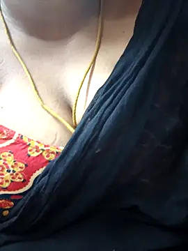 tamil_elakkiya - TAMIL_ELAKKIYA's free webcam