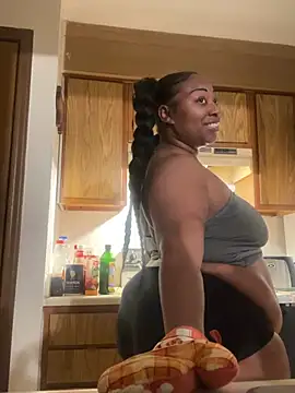 Webcam Model (theesweetheart)  is live.Free join now!