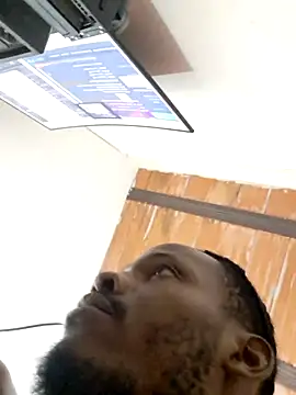 hotskins - Hotskins's free webcam