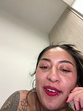 Rae_Lil_White webcam