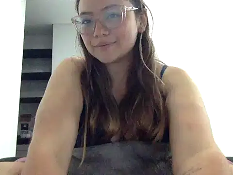 lola_r_ - LOLA_R_'s free webcam