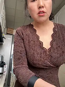 oo-shanshan (F milf) - 脱光衣服