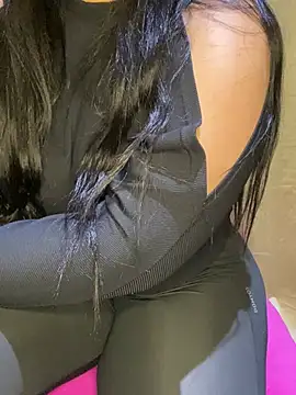 Webcam Model (Lina_Velvet_)  is live.Free join now!