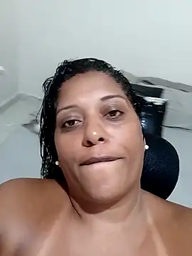 Maliaebonyfetish webcam