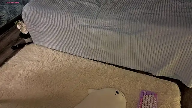 Aurora_Bennet webcam