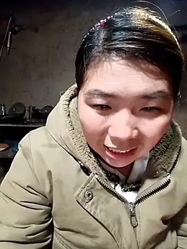 quynhkoolbae - Quynhkoolbae's free webcam