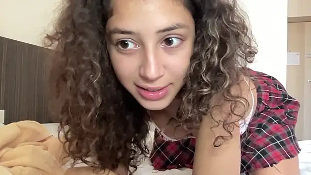 absoluthorrorfield (G young) - show titties