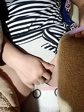 embe889 - Embe889's free webcam