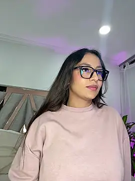 aleaa_x - Aleaa_x's free webcam - UK Sex Cams