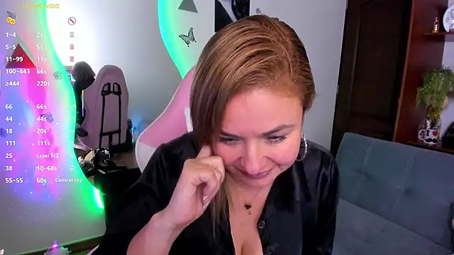 luciamature_ - Luciamature_'s free webcam