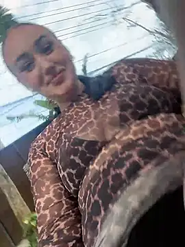 kirasunshine - KiraSunshine's free webcam