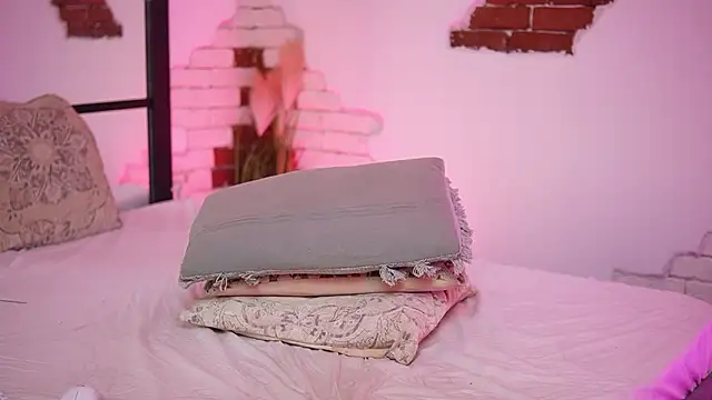 calliedoll - CallieDoll's free webcam