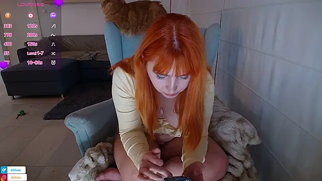 sluttykat (F young) - Dildo