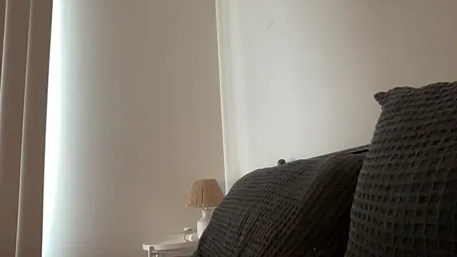 ava_bbyxo - Ava_bbyxo's free webcam