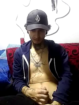 tattoboy19cm - Tattoboy19cm's free webcam