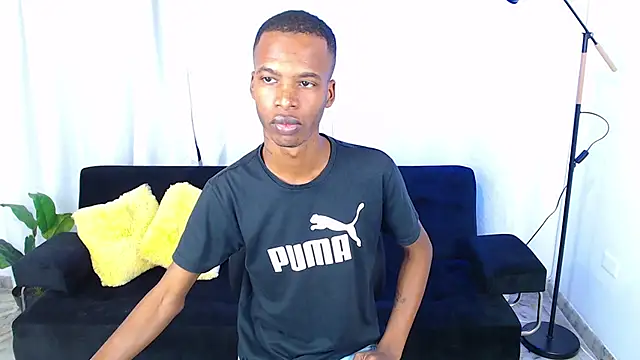 gusy_18 - Gusy_18's free webcam