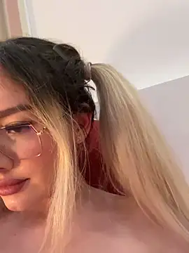 mollyxxx - Mollyxxx's free webcam