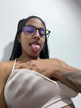 Vanessarios01 webcam