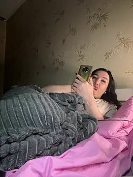 Naughtbaby_2025 webcam