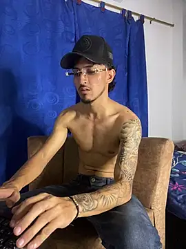 Kriss_Edwards webcam