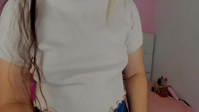 18candys - 18candys's free webcam