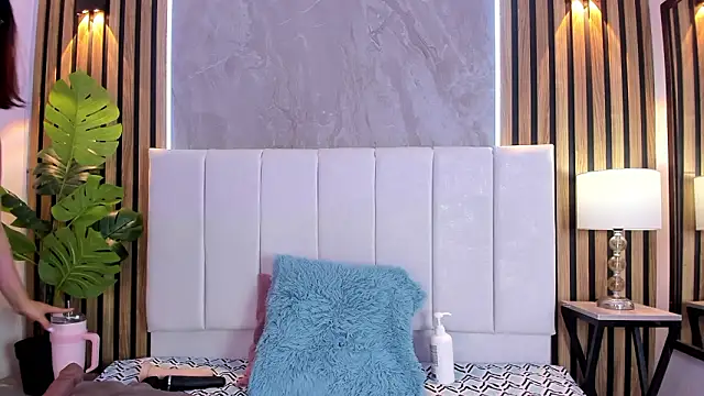 Carlotta_de_velour webcam