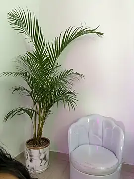 Ariana_TuFantasiaHot