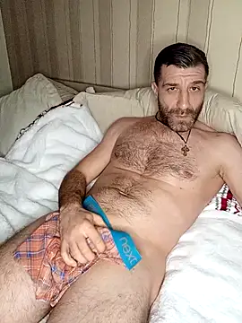 alexdaniel89 (Ask my age) - Play with my dick