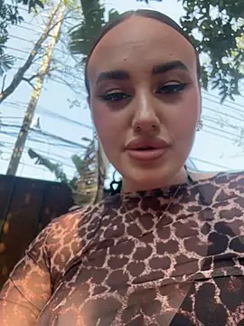 kirasunshine - KiraSunshine's free webcam