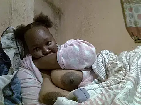 chubbydoll122 - Chubbydoll122's free webcam