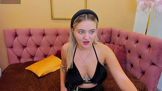 katieblossom_ - KatieBlossom_'s free webcam