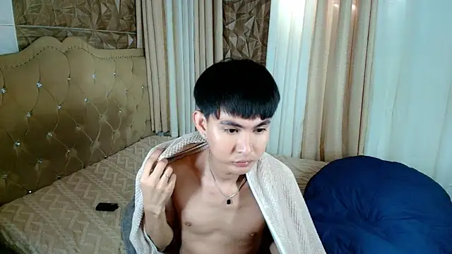 xlovercutietwink webcam