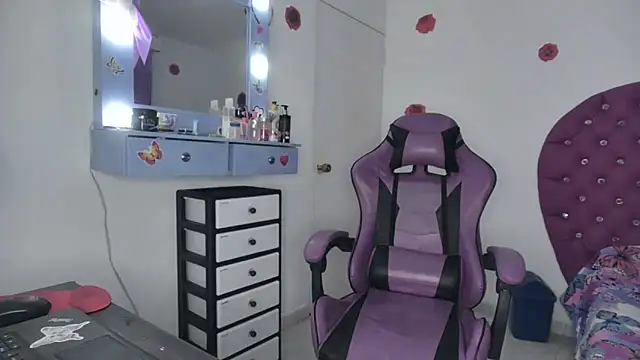 soffy_rosses - Soffy_rosses's free webcam